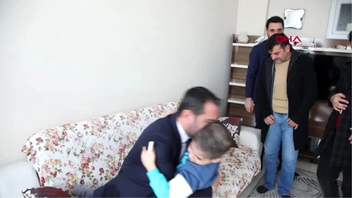 Elazığ cumhurbaşkanı erdoğan\'ın sahip çıktığı taha\'ya ziyaret