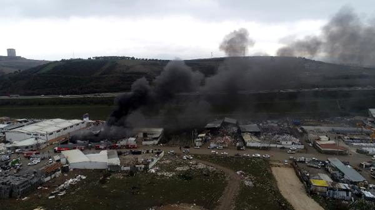 Geri dönüşüm fabrikasında yangın (2)