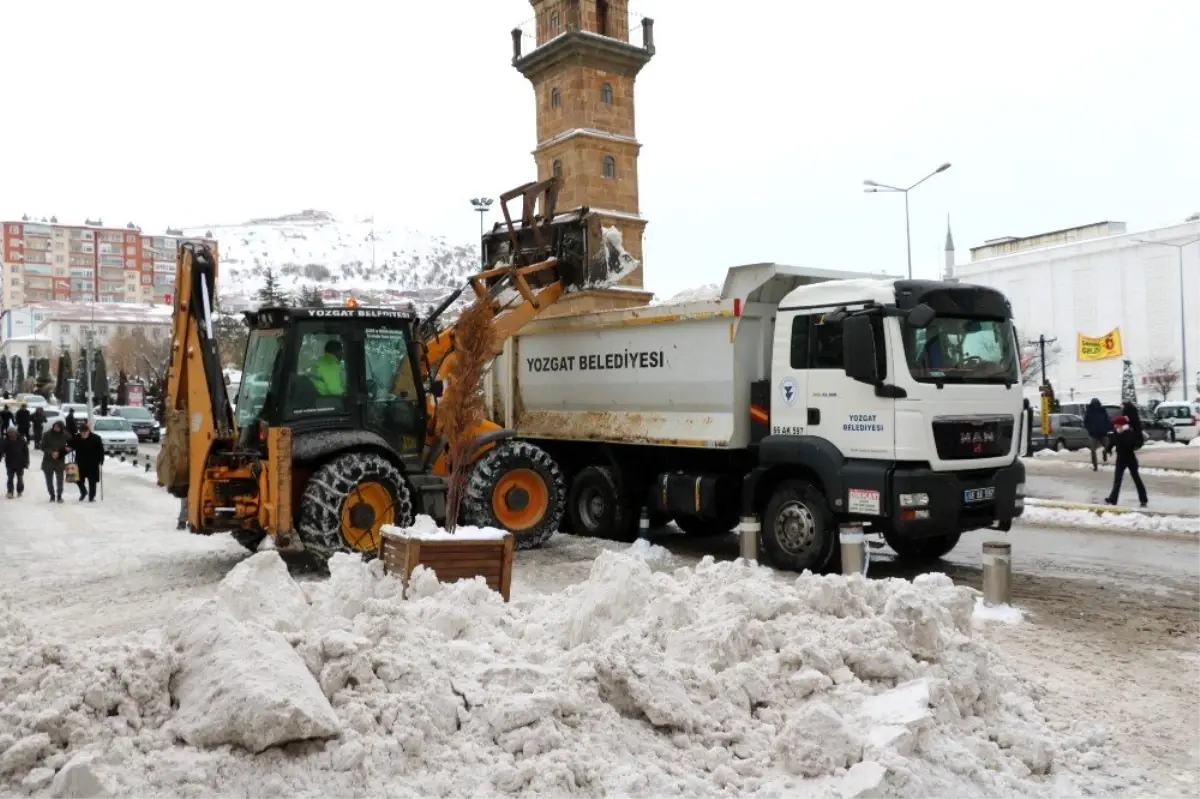 Kar temizleme çalışması başladı