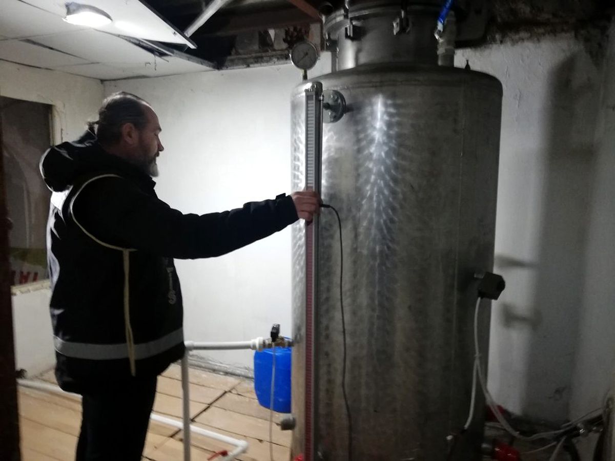 Polisten Metil Alkol baskını, yaklaşık 7 ton yakalandı