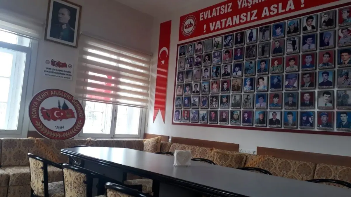 Şehit aileleri derneğinin davetsiz misafiri duygulandırdı