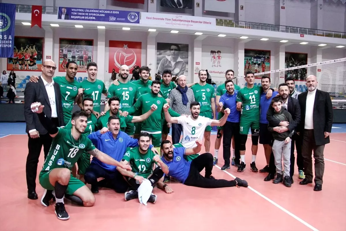 Voleybol: AXA Sigorta Efeler Ligi