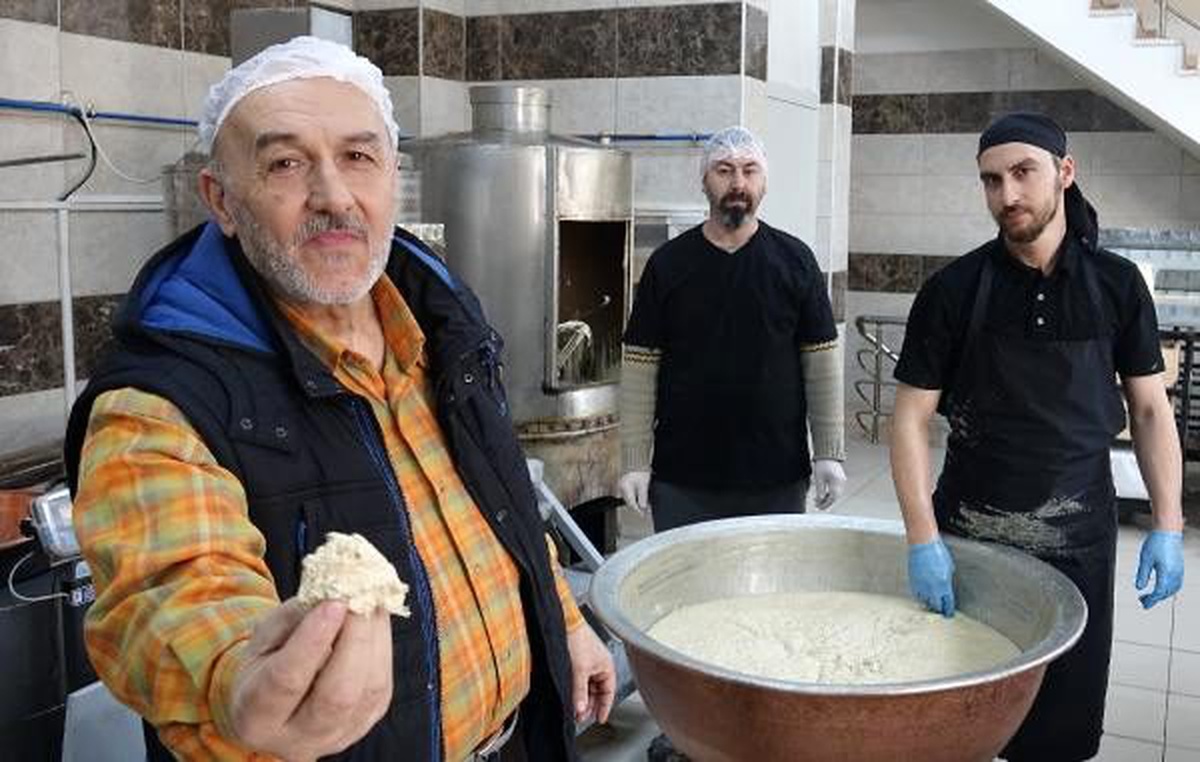 5 asırdır Osmanlı lezzeti tahin helvası üretiyorlar