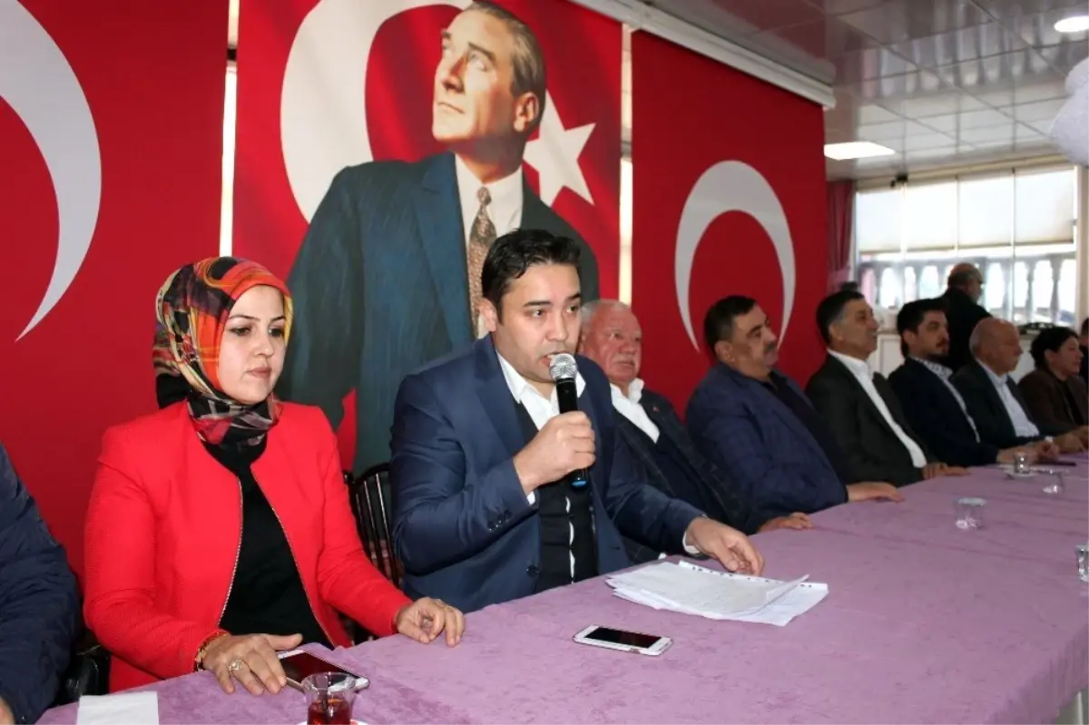 AK Parti\'li Kaya, muhtarlarla buluştu