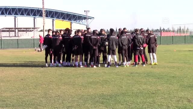 Balıkesirspor, BŞB. Erzurumspor maçı hazırlıklarını sürdürüyor