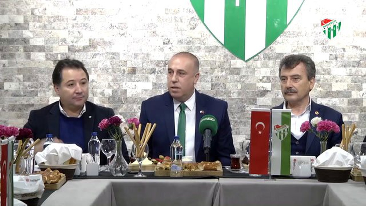 BPFDD\'den \'Yeniden Büyük Bursaspor\' kampanyasına forma desteği