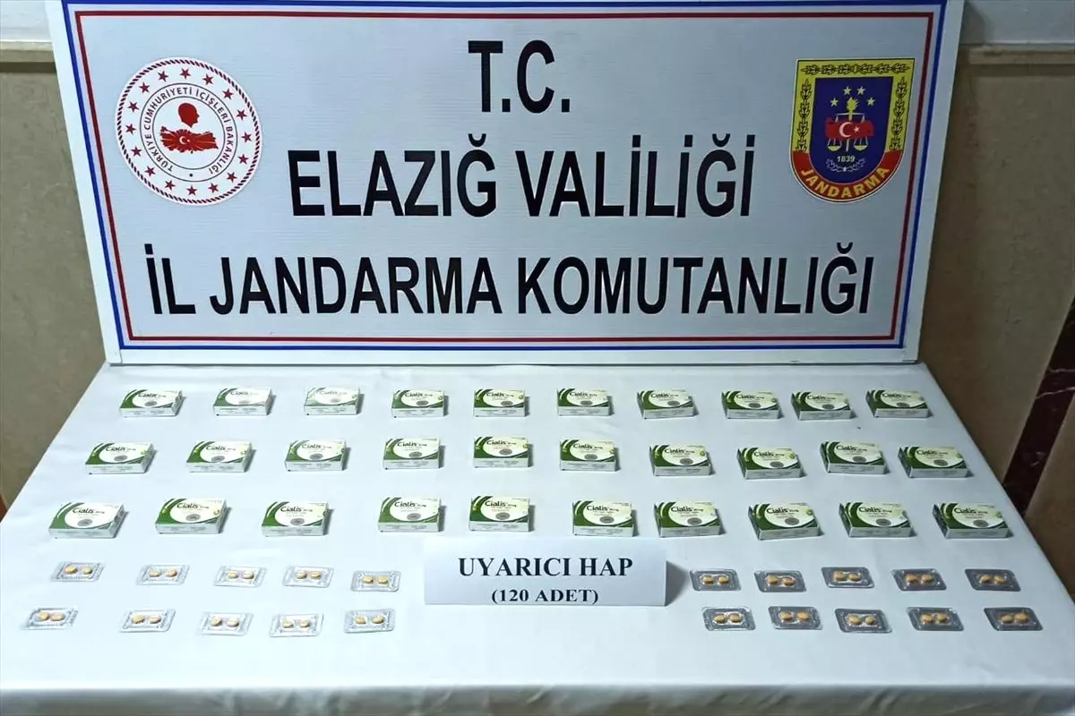 Elazığ\'da bin 308 uyarıcı hap ele geçirildi