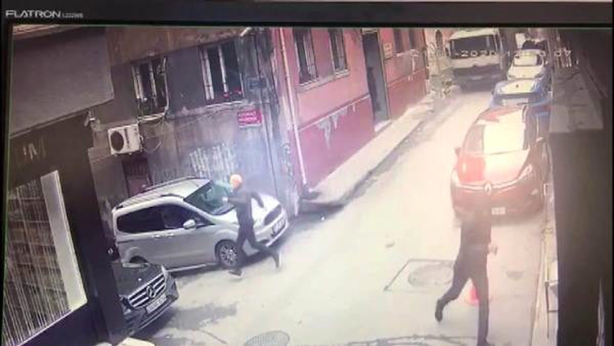 Fatih\'te kamyon paniği kamerada