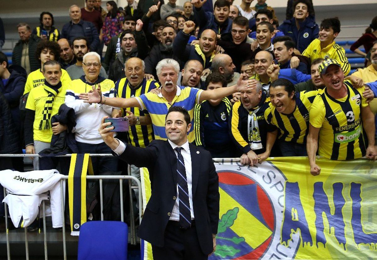 Fenerbahçe, Euroleague\'de çeyrek finali garantiledi