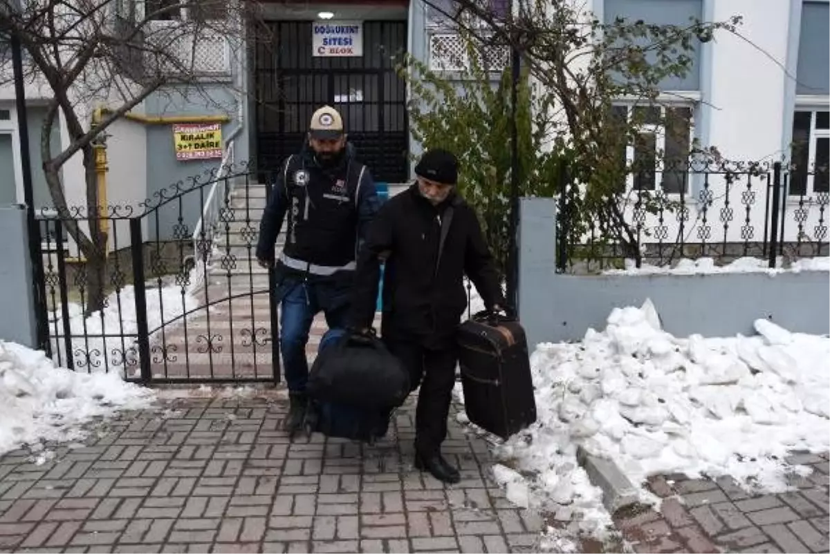 FETÖ hükümlüsü firari çift, saklandıları evde yakalandı