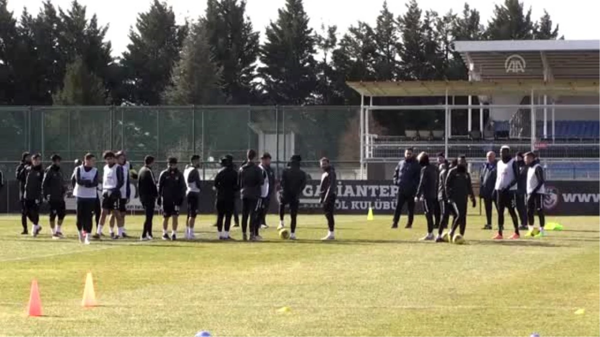 Gaziantep FK\'li futbolcu Olkowski: "Umarım Gençlerbirliği maçından galibiyet alırız"