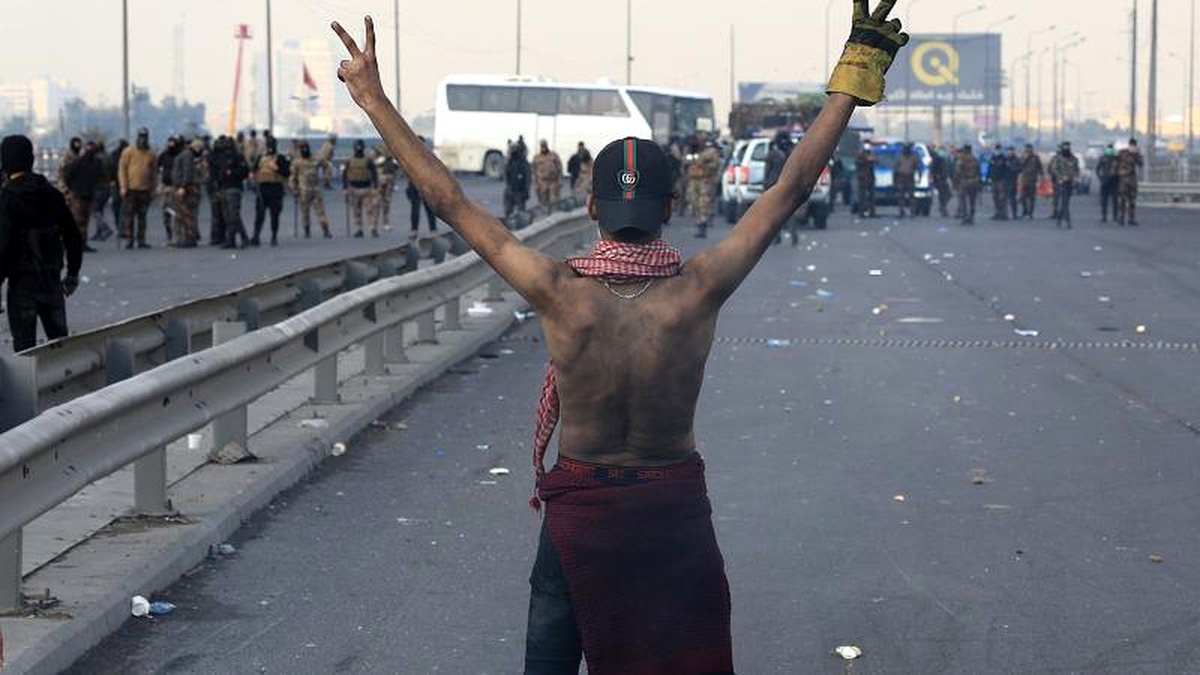 Irak\'ta göstericileri kim öldürüyor? İran\'ın payı var mı?