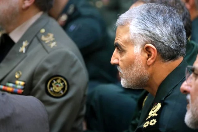 İran Devrim Muhafızları Ordusu'na bağlı Besic Teşkilatı komutanı evinde öldürüldü, System.String[]