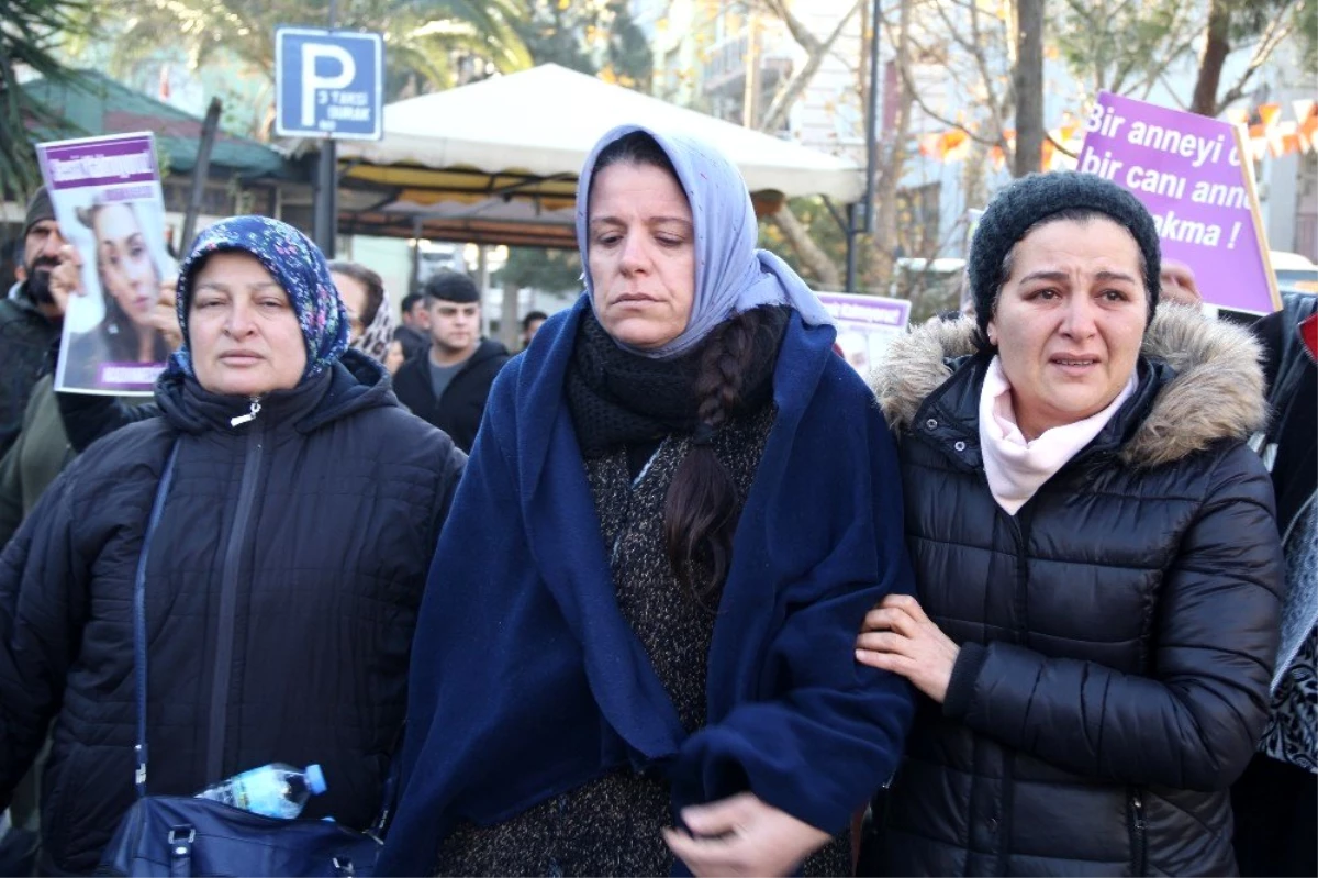 İzmir\'de eski eşini öldüren zanlının babası da annesini öldürmüş
