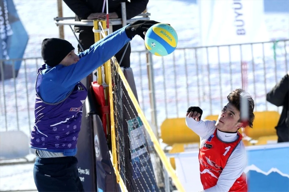 Kar Voleybolu Türkiye Şampiyonası heyecanı Toroslar\'da