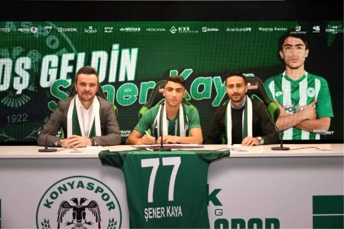 Konyaspor, 2003 doğumlu Şener Kaya ile profesyonel sözleşme imzaladı