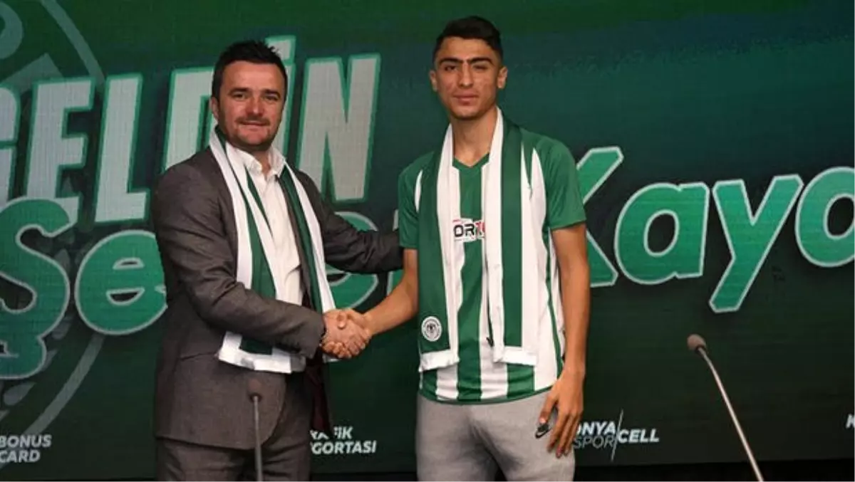 Konyaspor\'da Şener Kaya imzayı attı!