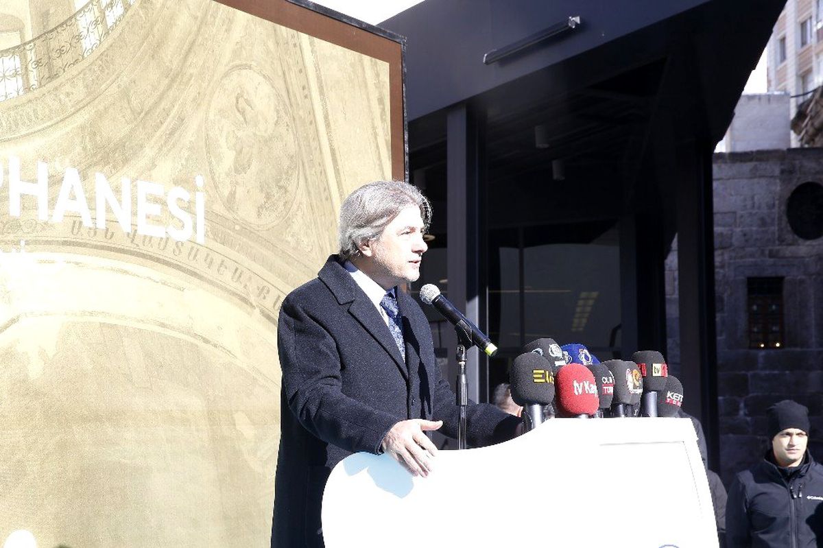 Tarihe destek, eğitime hizmet