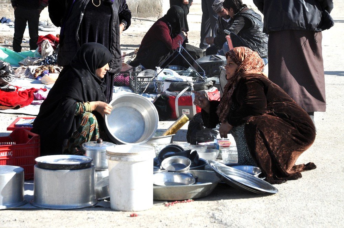 Tel Abyad\'ta halk, yeni hayata alışmaya çalışıyor