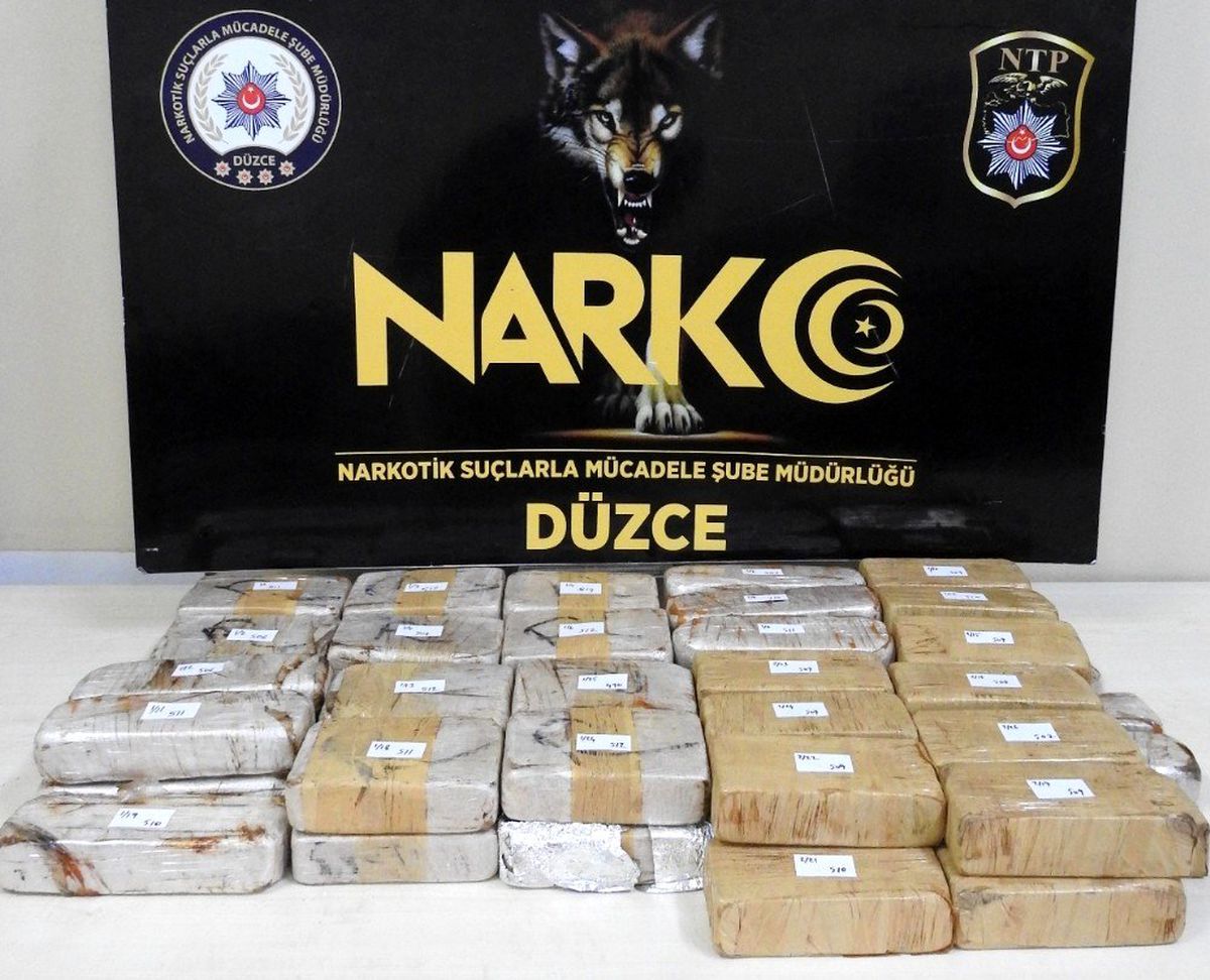 26 kilo eroini Düzce\'den geçiremediler