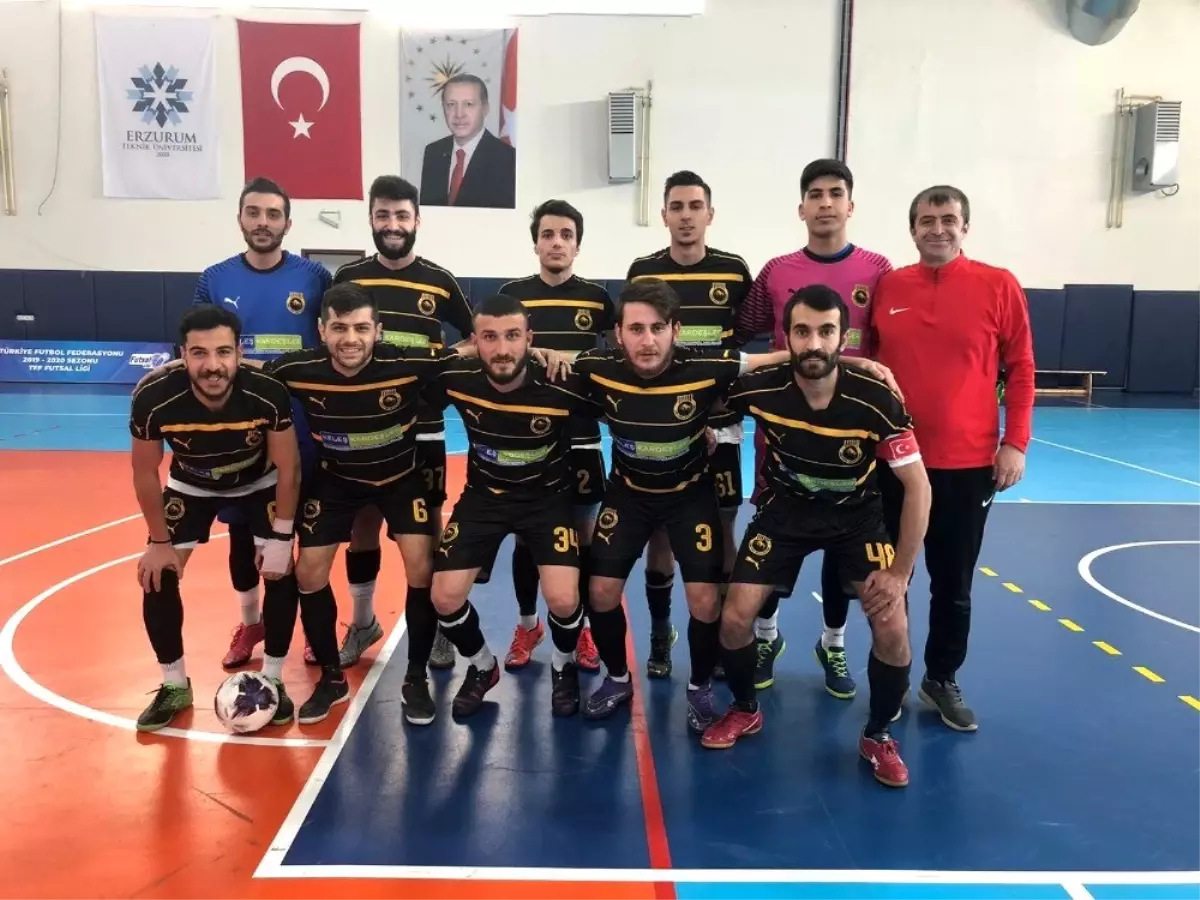 Ağrı Vefa Spor Futsal Süper Lige yükseldi