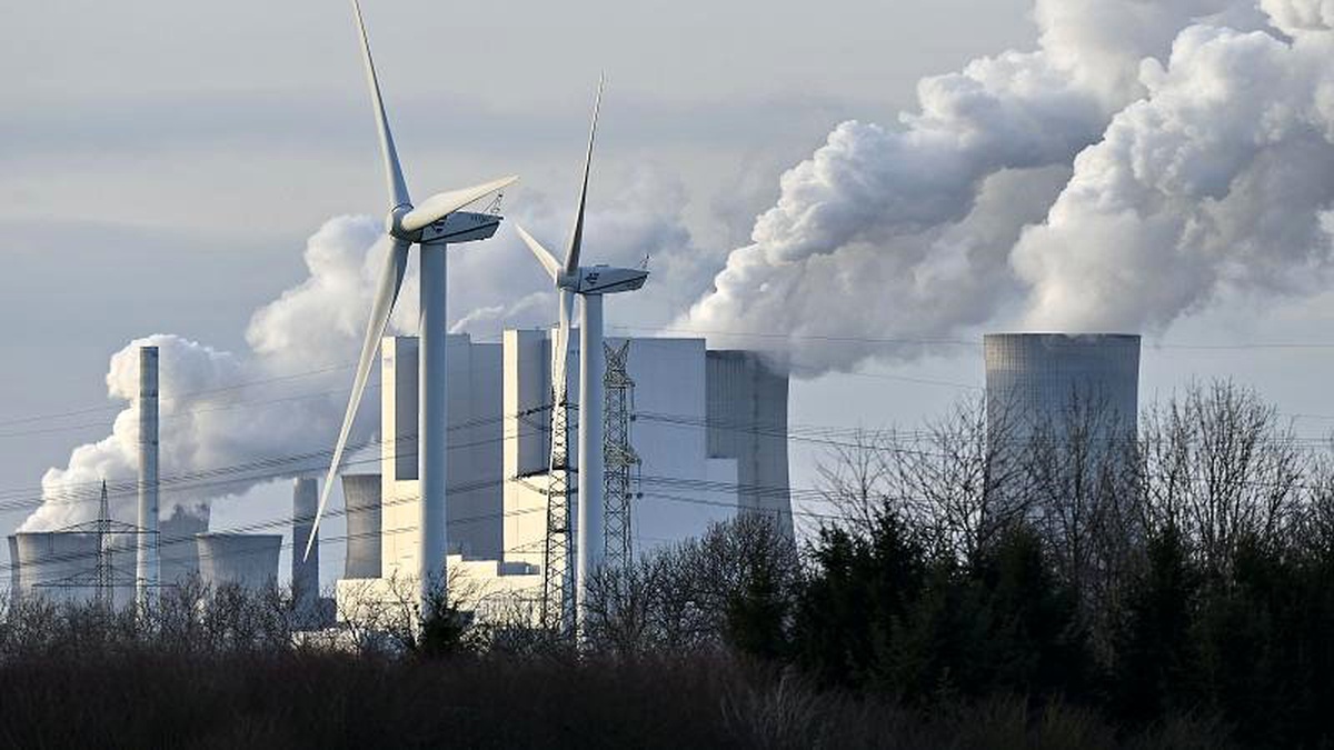 Avrupa\'da yenilenebilir enerjiye yönelim arttı; AB üyesi 8 ülke Türkiye\'nin gerisinde