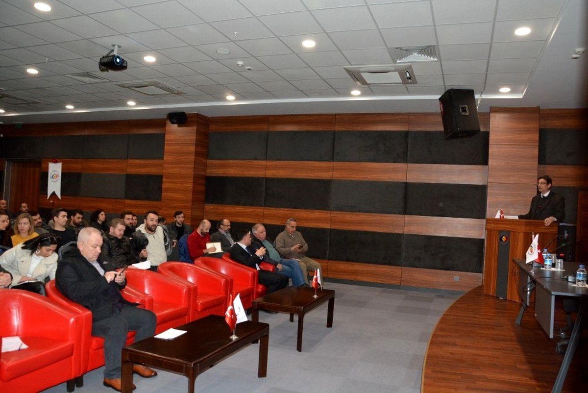 Çorlu\'da yapı müteahhitlerine bilgilendirme semineri