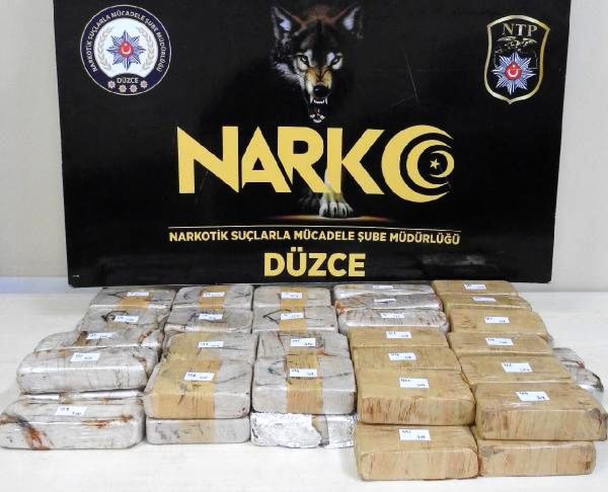 Düzce\'de 26 kilo eroine 4 tutuklama