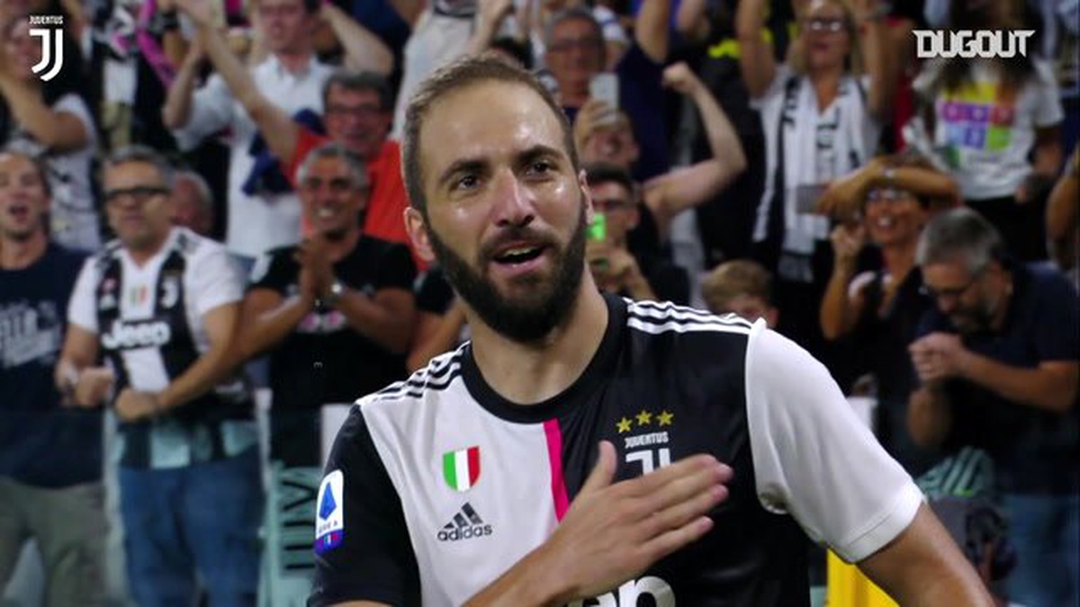 Gonzalo Higuain\'in Napoli\'ye Attığı En İyi Goller