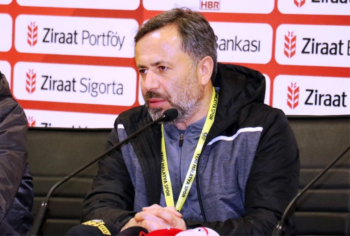 Hakan Çalışkan: "Sivasspor galibiyeti bize moral oldu"