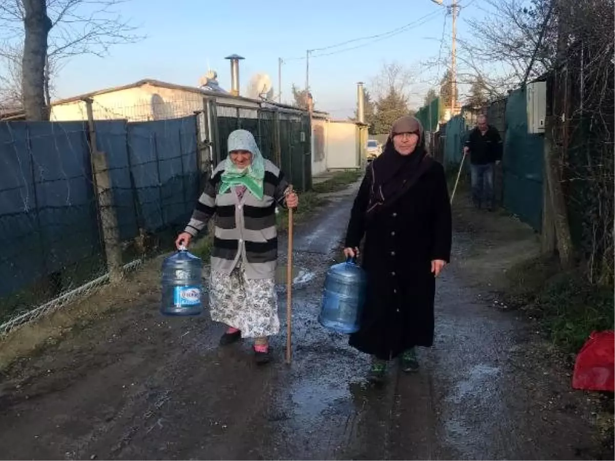 İSKİ\'den tankerle su dağıtım ihalesi;  Maltepe\'de yıllardır suya hasretler