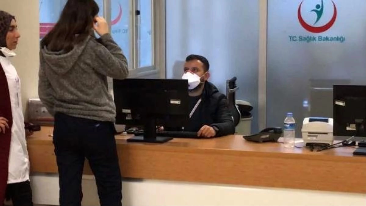 İstanbul\'daki devlet hastanesinde hareketli dakikalar! Acil servis kapatılıp çalışanlara maske dağıtıldı