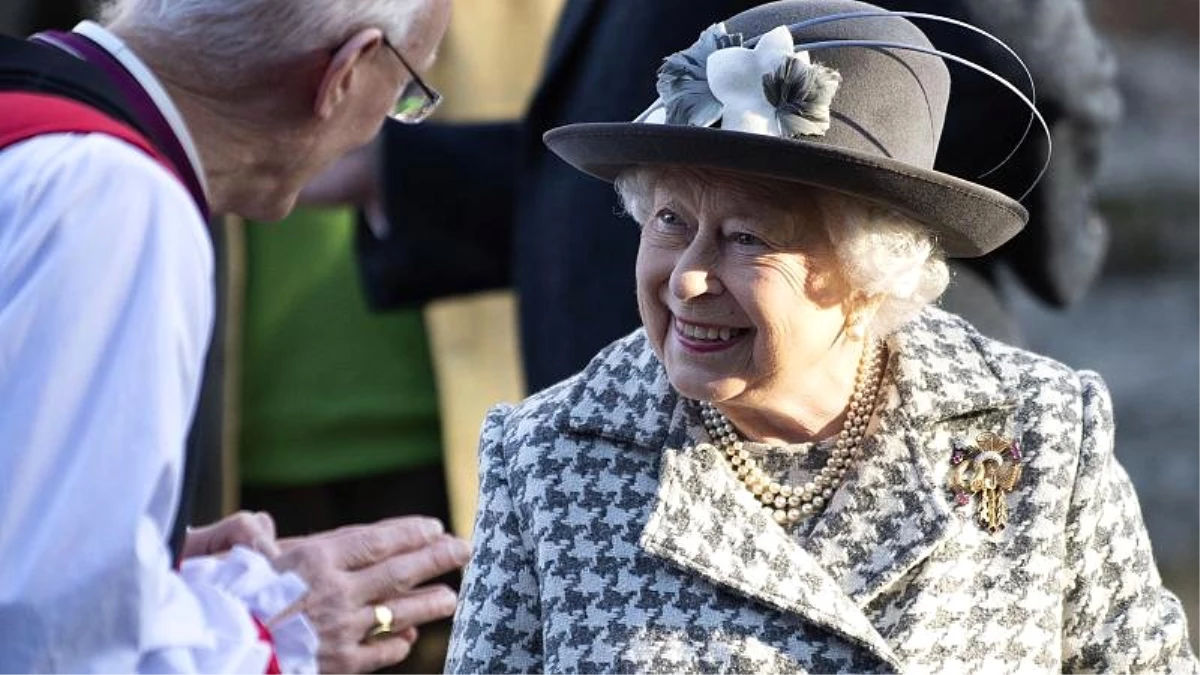 Kraliçe Elizabeth İngiltere\'yi AB\'den çıkaracak Brexit tasarısını onayladı