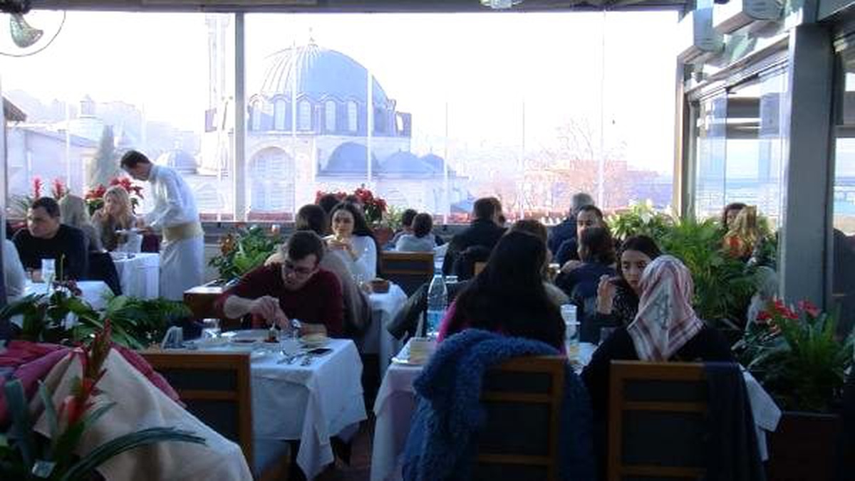 Kredi kartları restoranlarda bahşiş kültürünü bitiriyor
