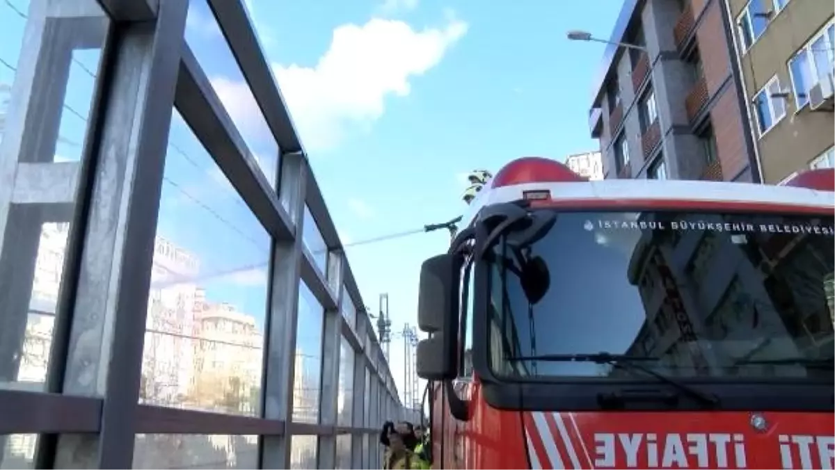 (Marmaray Bakırköy-Yeni Mahalle durakları arasında seferler aksadı