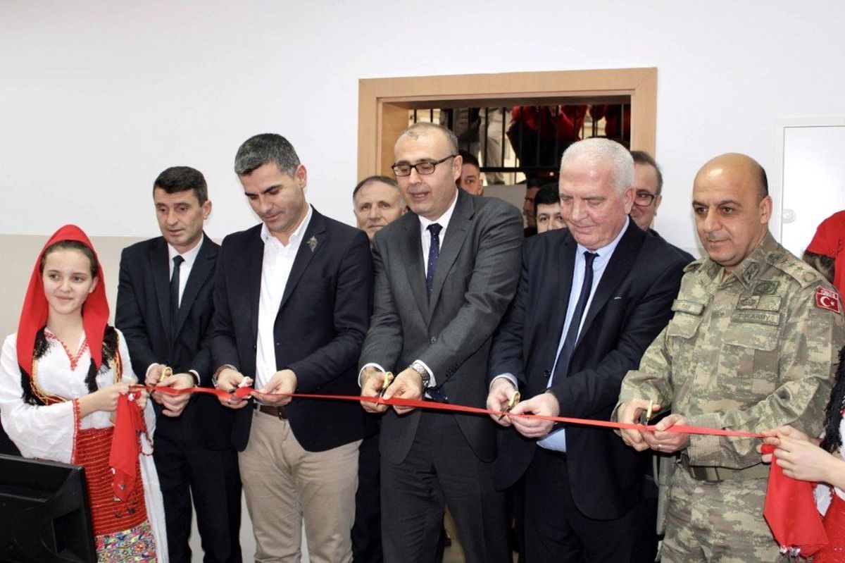 Mehmetçik\'ten Kosova\'da eğitim projesi
