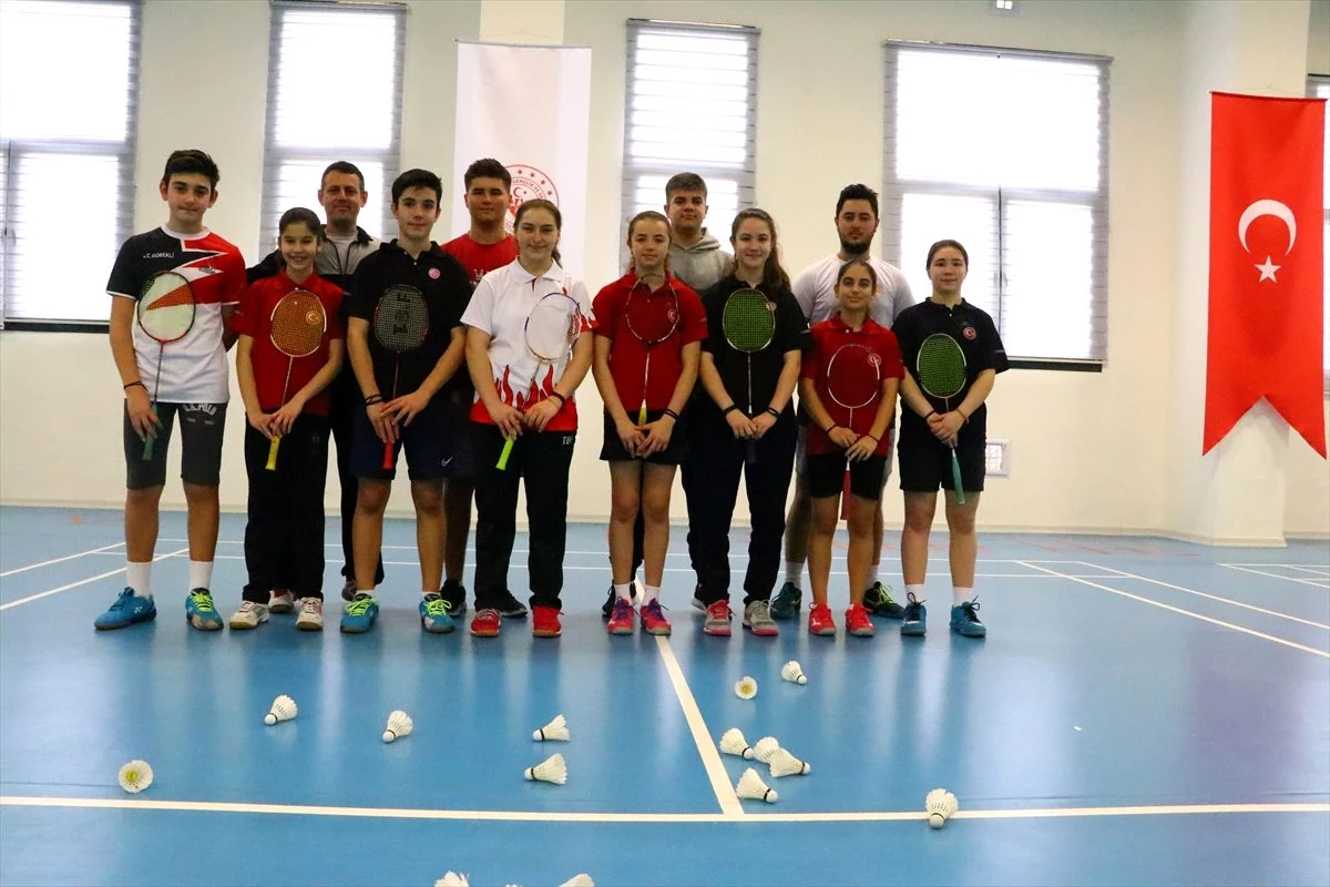 Tekirdağ\'da badminton kursları devam ediyor