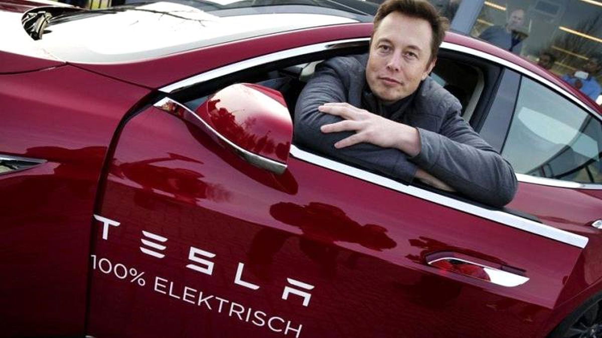 Tesla\'nın piyasa değeri 100 milyar doları geçti, Elon Musk ilk nakit parasını bu yıl kazanabilir