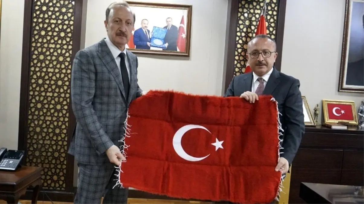 Ulaştırma ve Altyapı Bakan Yardımcısı Enver İskurt Valiliği ziyaret etti