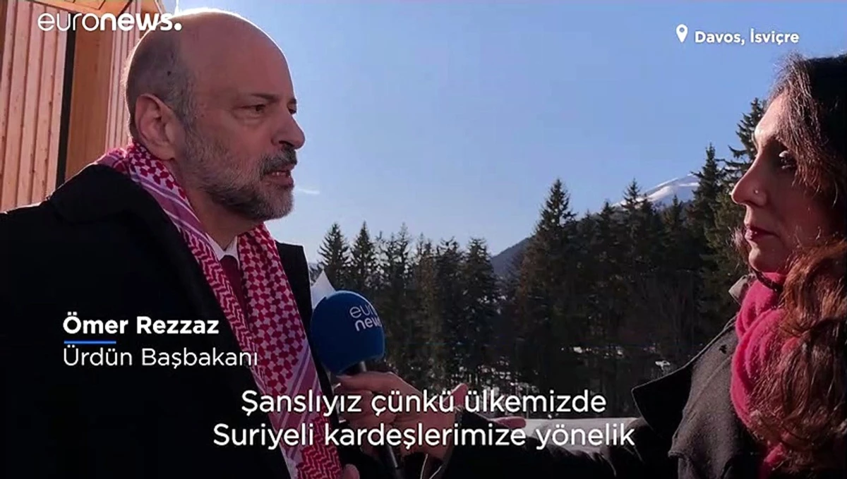 Ürdün Başbakanı Rezzaz: Ülkemizdeki Suriyeli kardeşlerimize karşı hiç nefret suçu işlenmedi