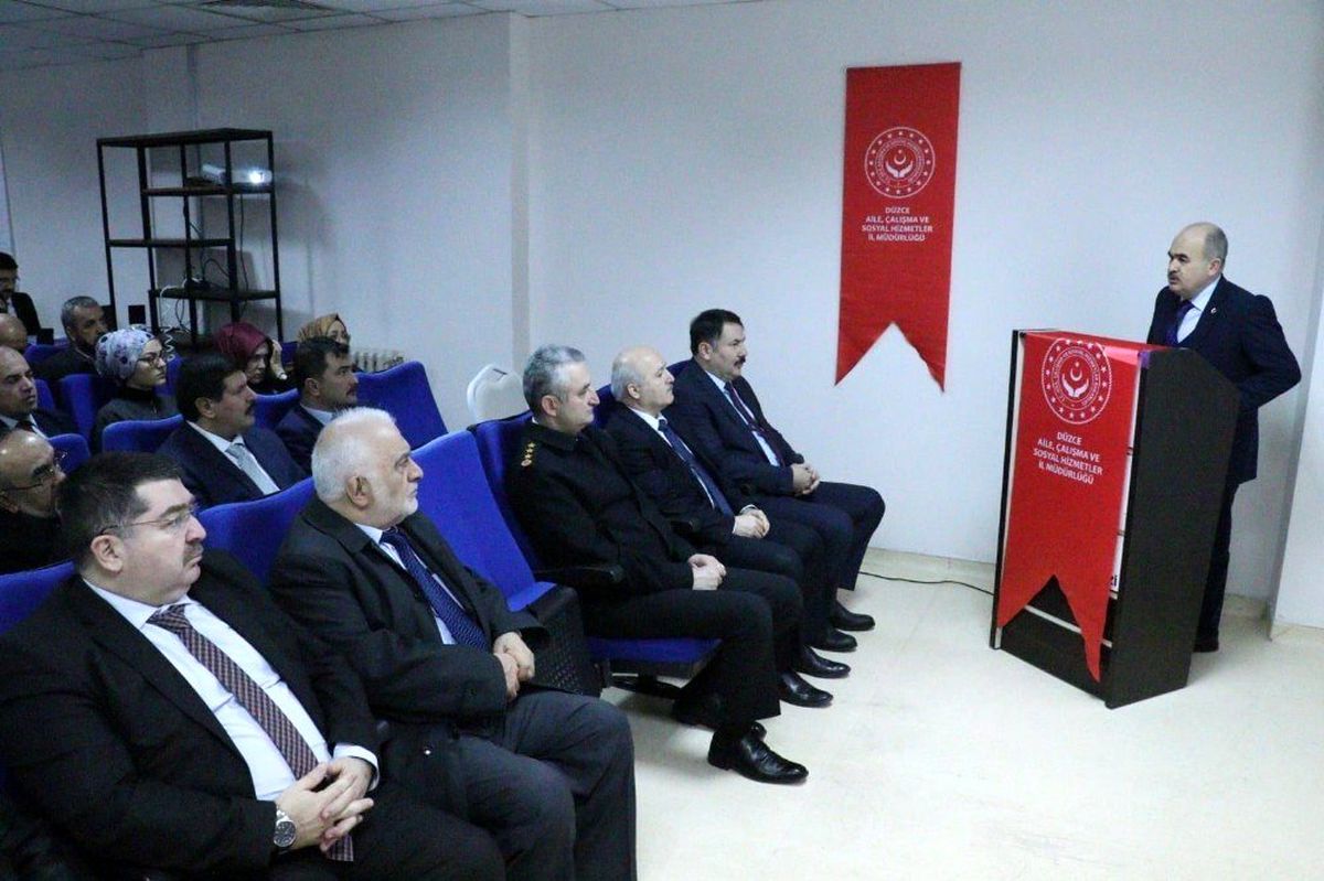 Vali Dağlı, "Geleceğimize sahip çıkalım"