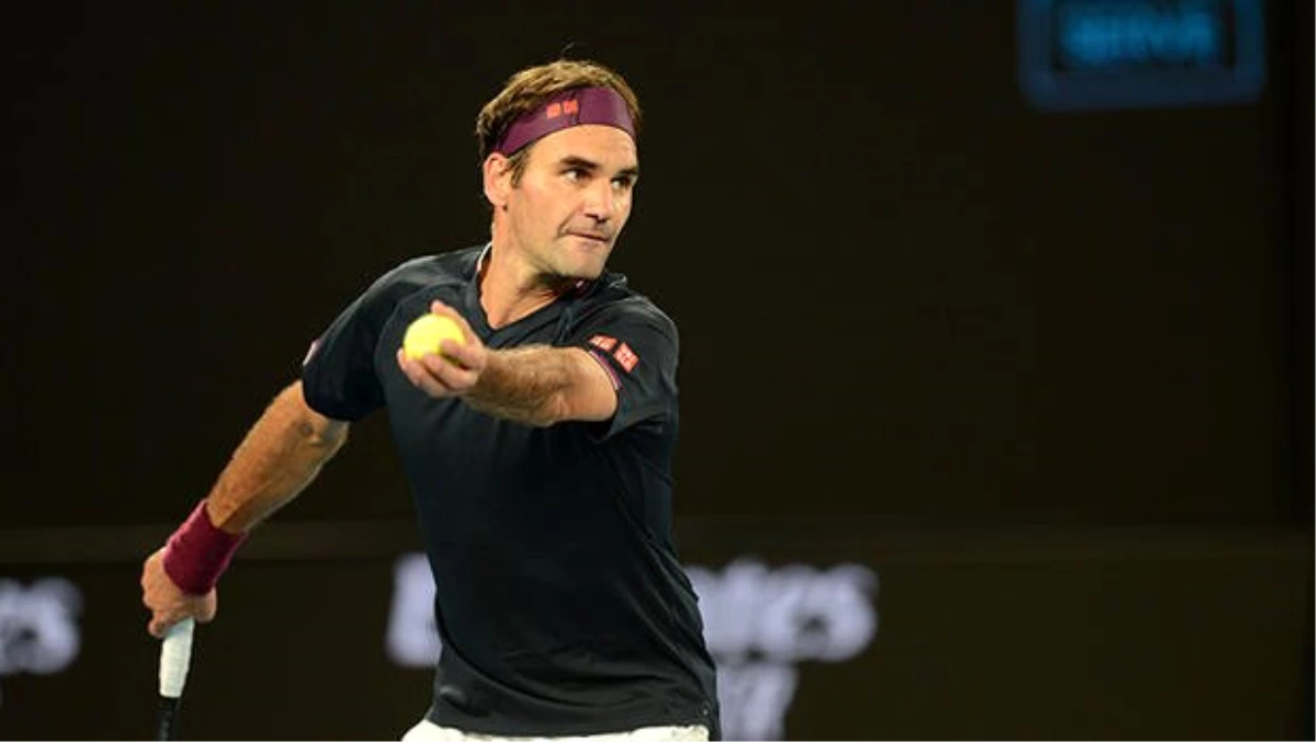 Avustralya Açık\'ta Tsitsipas elendi, Roger Federer sürprize izin vermedi!