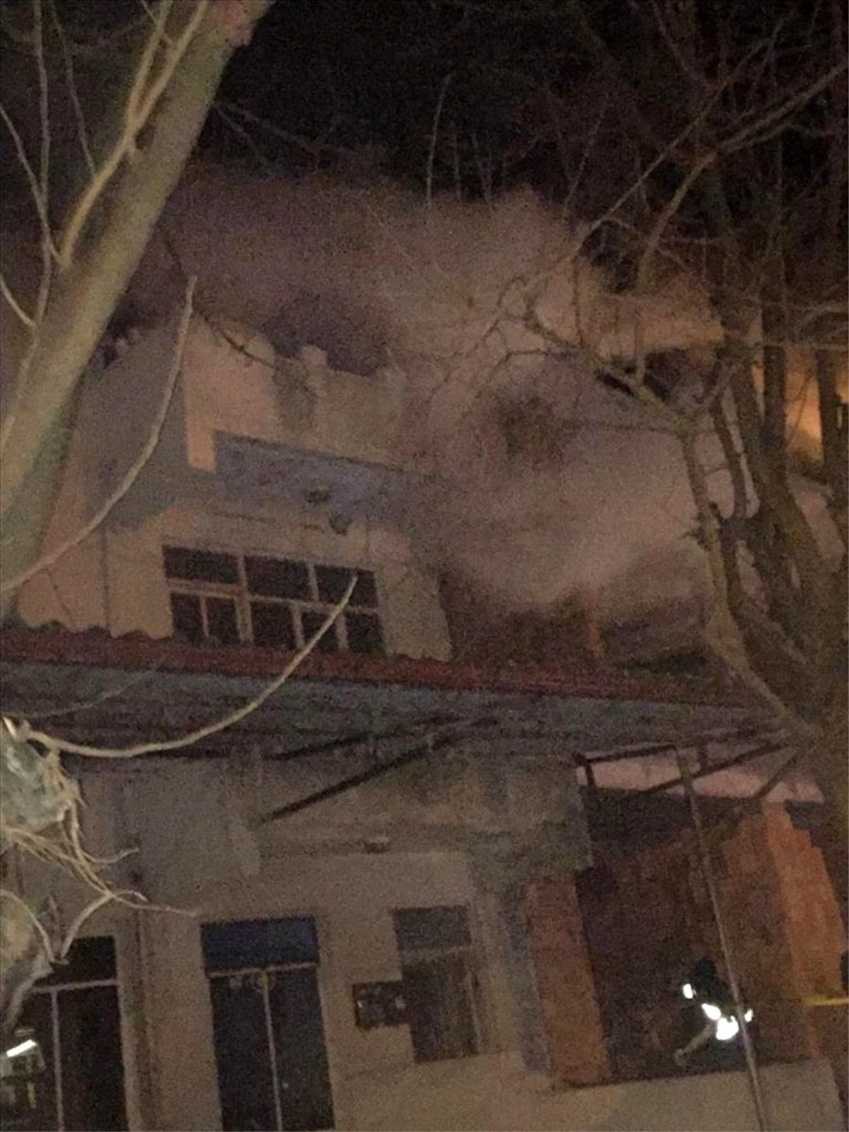 Aydın\'da çıkan ev yangınında bir kişi öldü