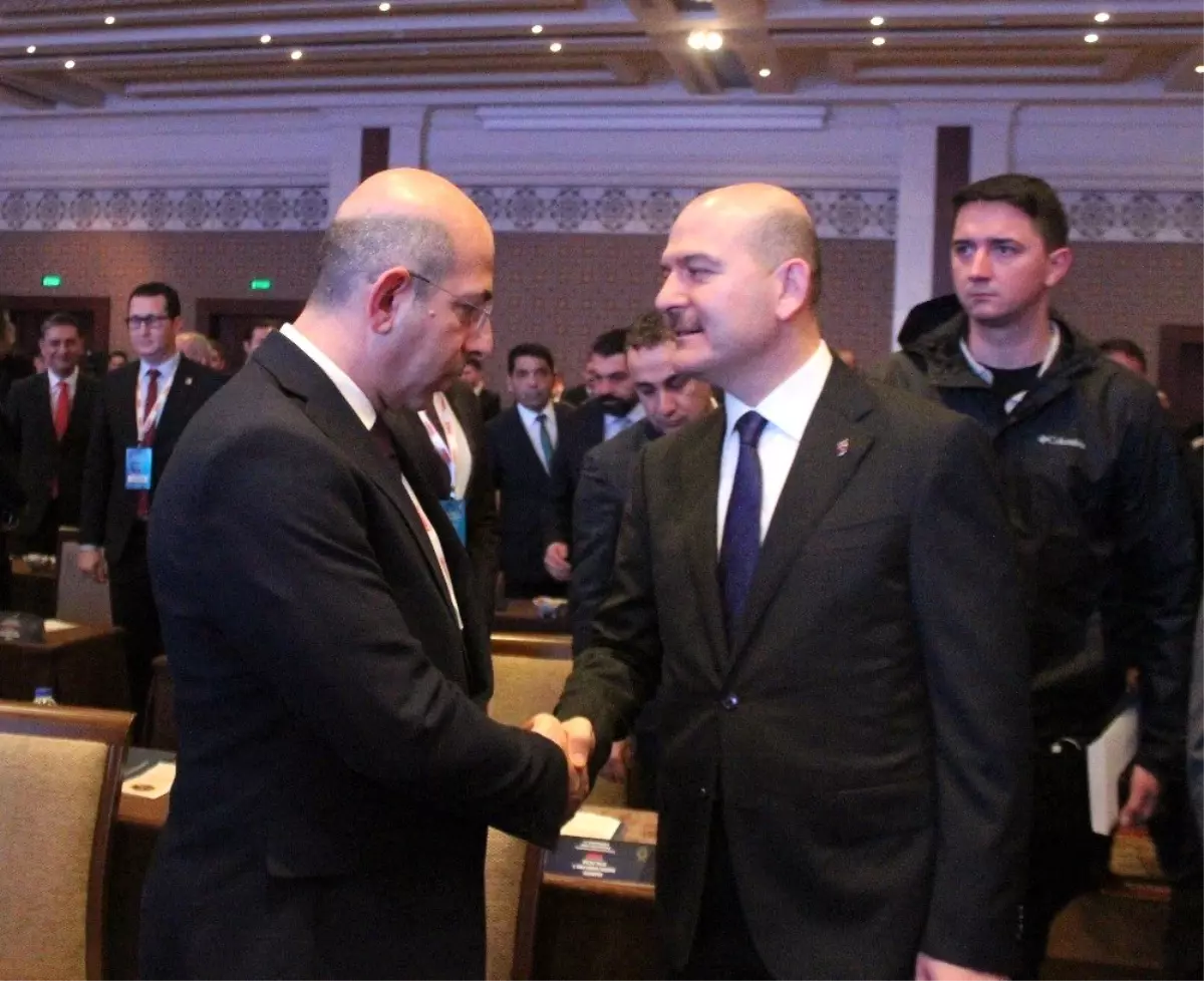 Bakan Soylu: "Üniversite öğrencilerimizi gecenin dördüne beşine kadar açık olan mekanlarda...