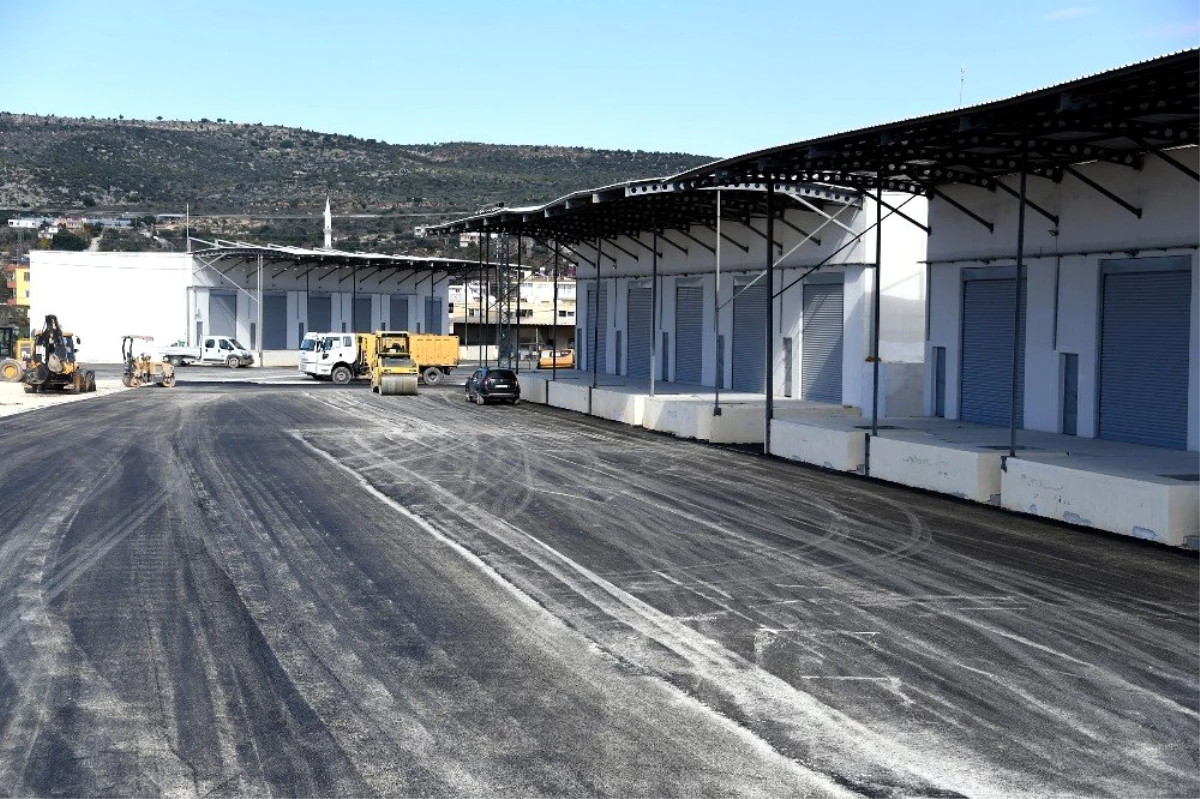 Büyükşehir Belediyesi, çileğin merkezi Atayurt\'ta altyapı atağı başlattı