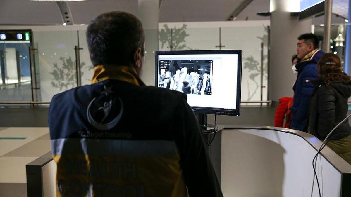 Çin\'den gelen yolcular İstanbul\'da termal kameralarla kontrol edildi