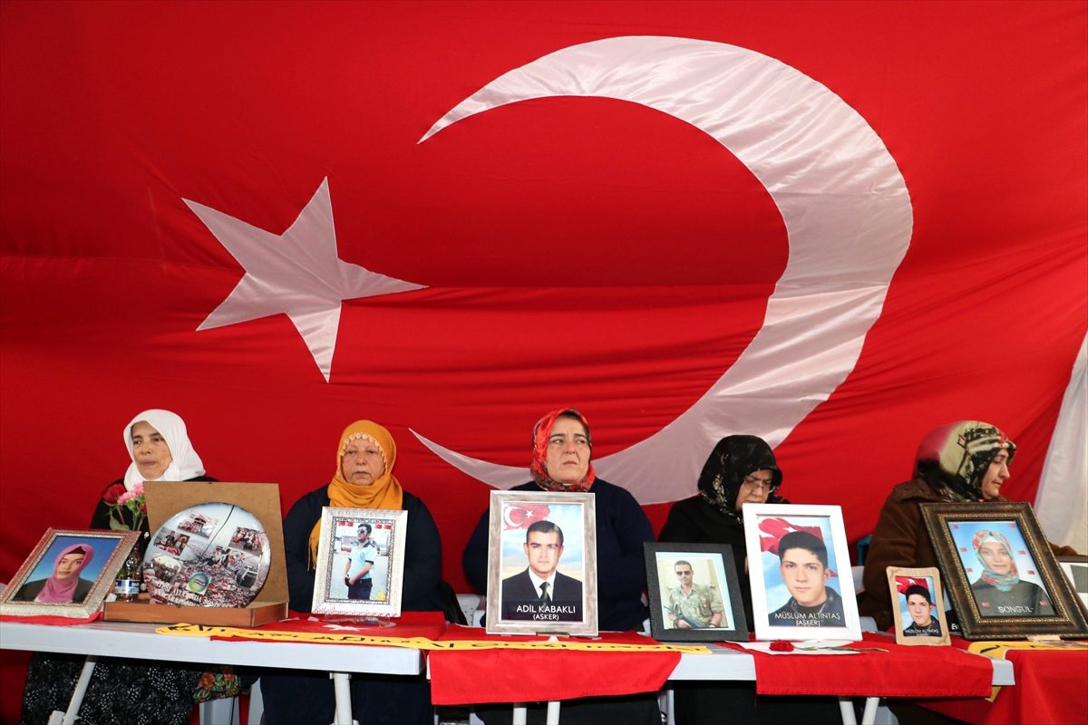 Diyarbakır annelerinin evlat nöbeti 144\'üncü gününde