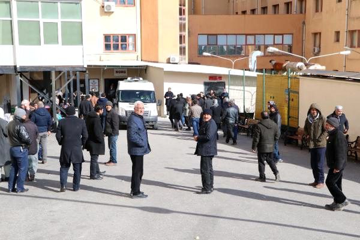 Düğünde ağabeyinin kazara vurduğu damat öldü