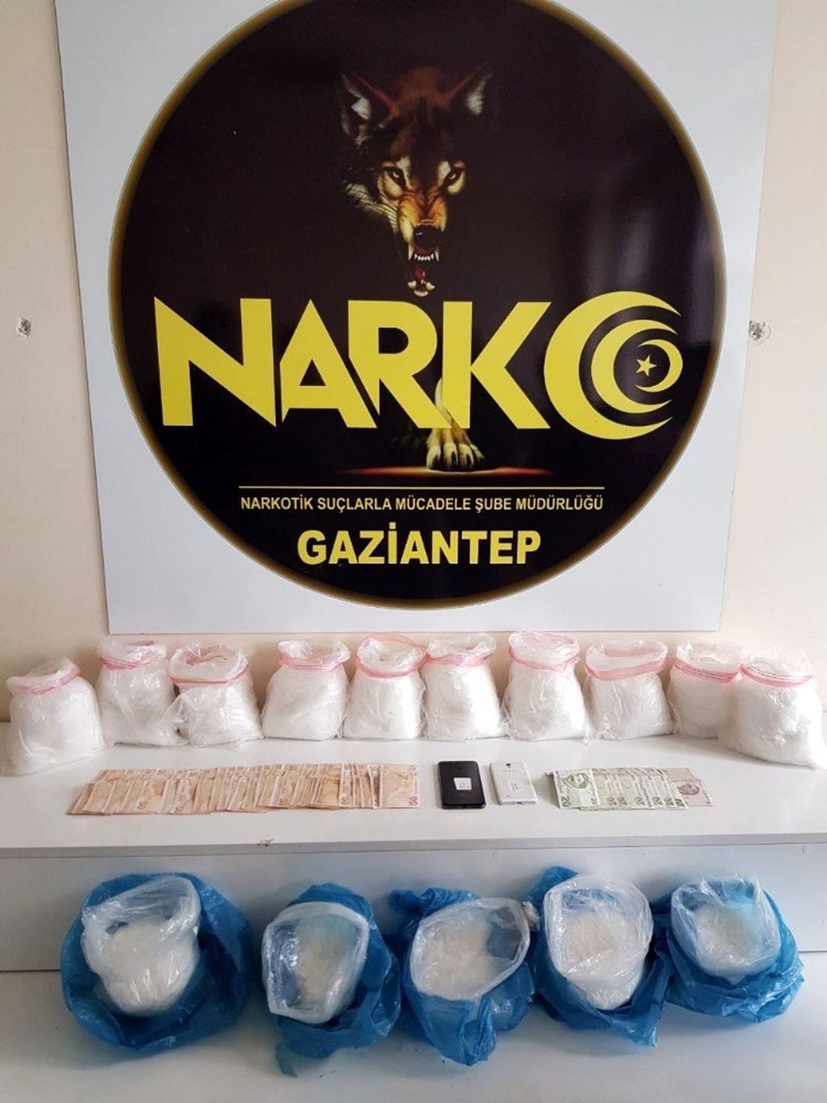 Gaziantep\'te 14 kilo metamfetamin ele geçirildi