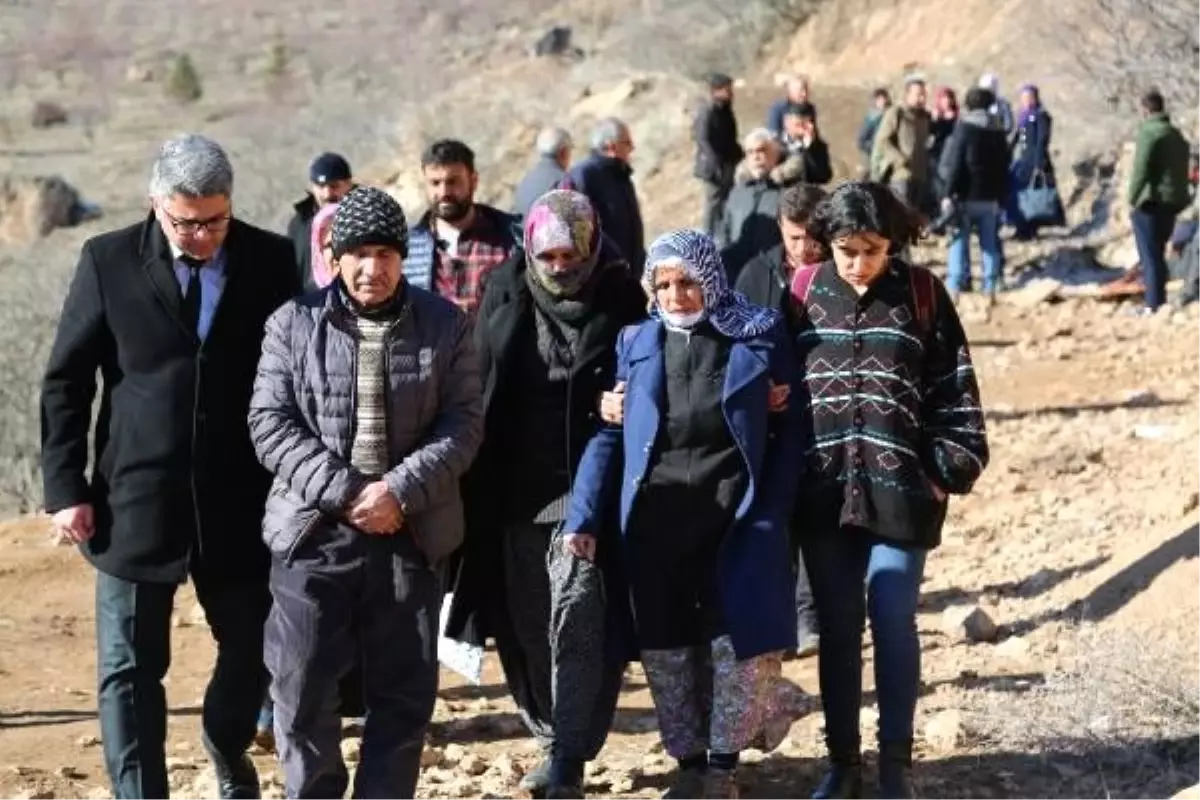 Gülistan\'ın son görüldüğü yerde, yoldan geçen araçlardakiler ifade verdi